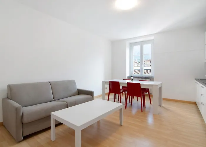 아파트 Greta House